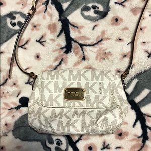 Micheal Kors Purse